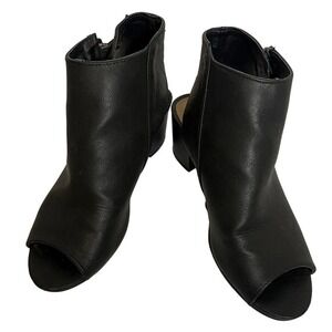 Sugar Rosetta Womens Black 6 M 1.5" Heel Block Style Sandals Shoes